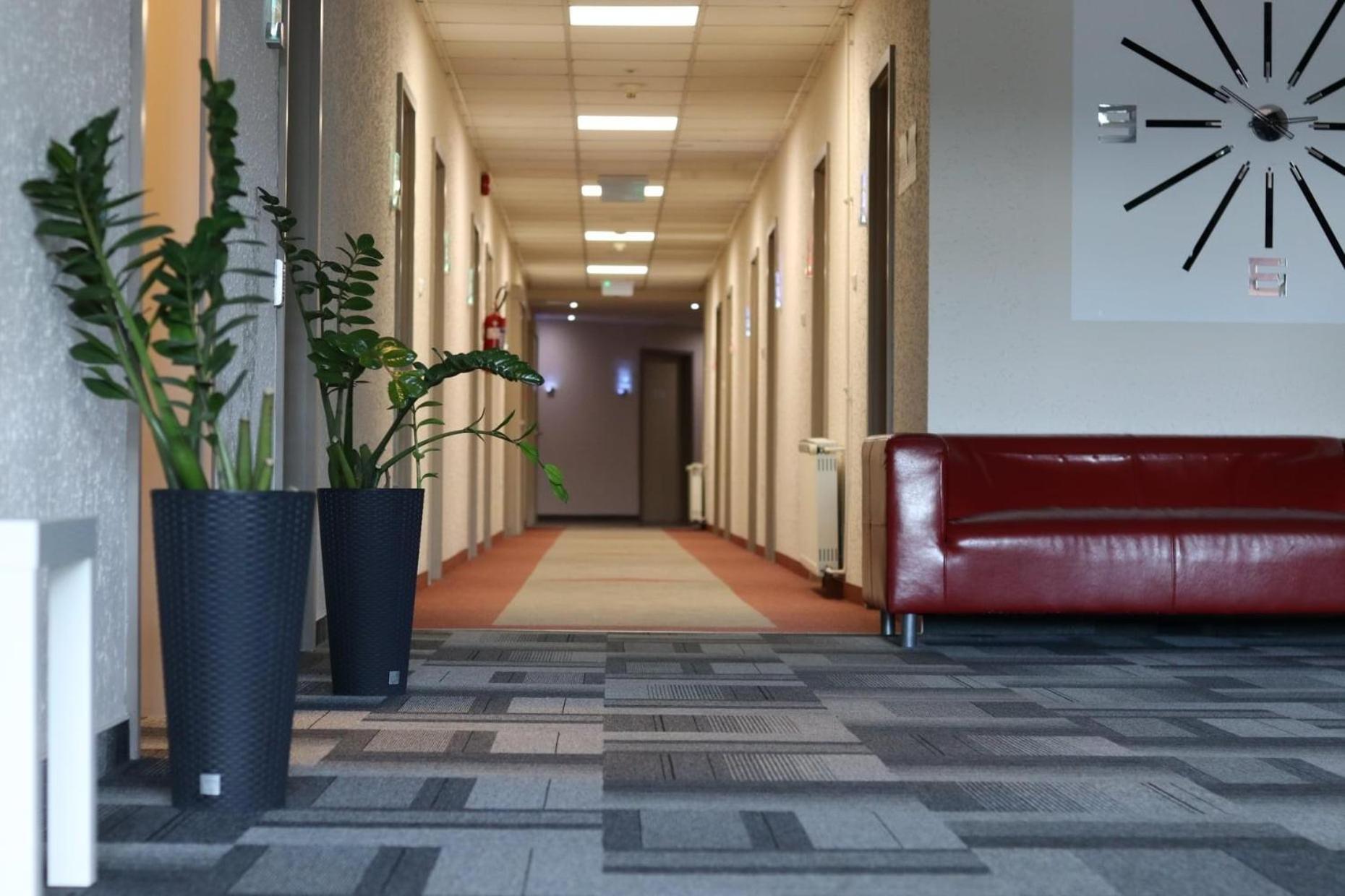 Only 15 Minutes To City Center, Free Secure Parking Budapest Eksteriør bilde
